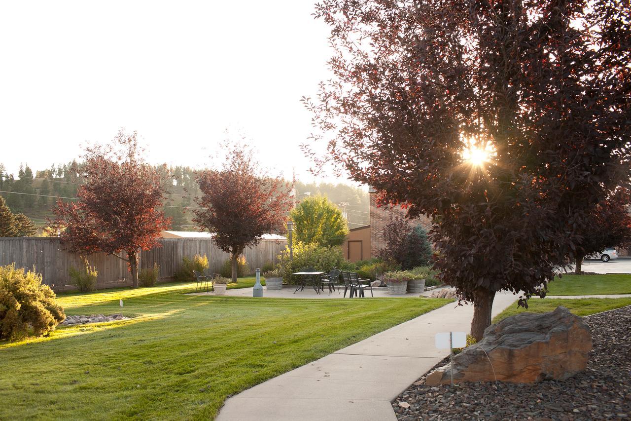Black Hills Luxury Suites Hill City Exterior photo